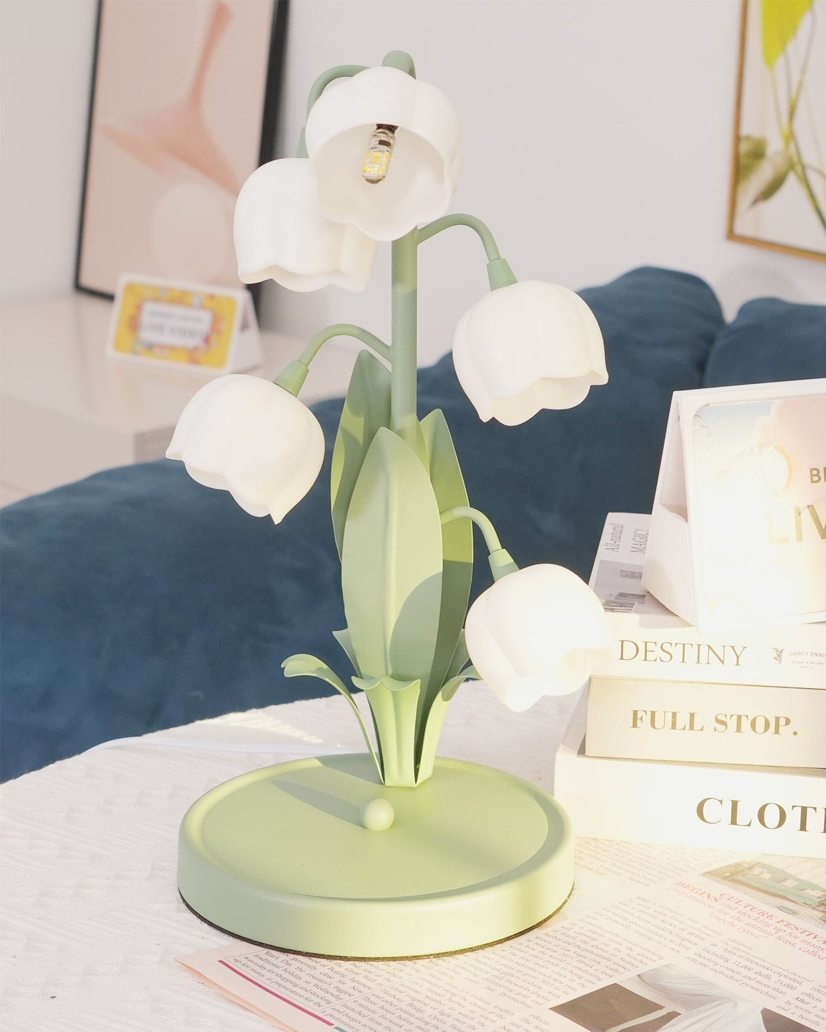 Tulip Shaped Orchid Bloom Floral Table Lamp