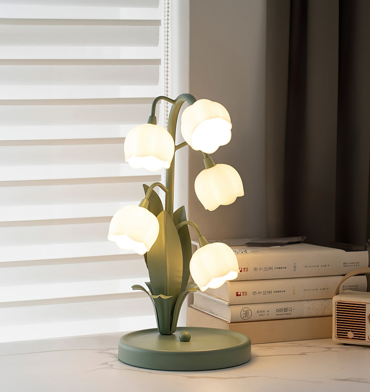Tulip Shaped Orchid Bloom Floral Table Lamp