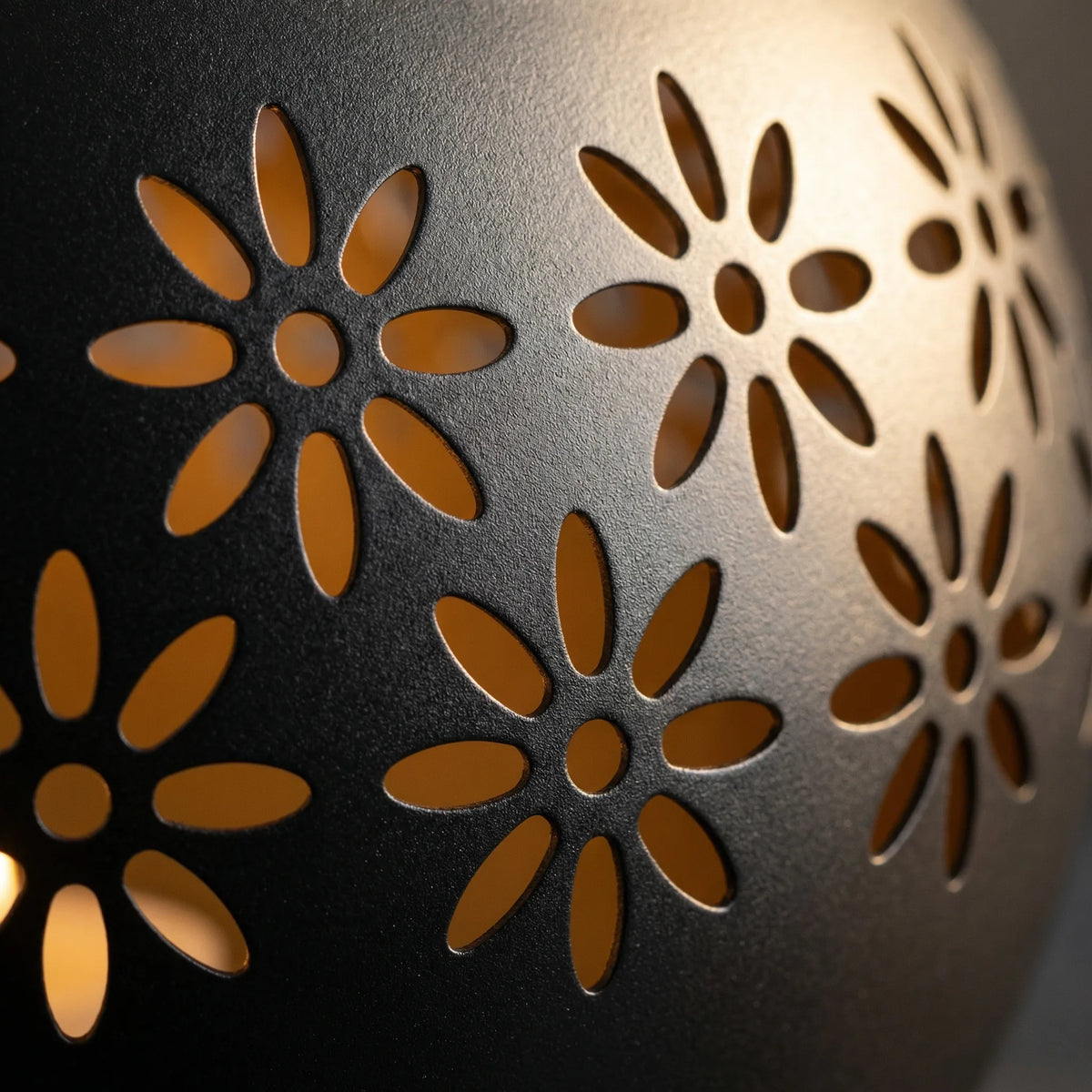 Cut Floral Motif Flameless Dimmable Rechargeable Candle Table Lamp