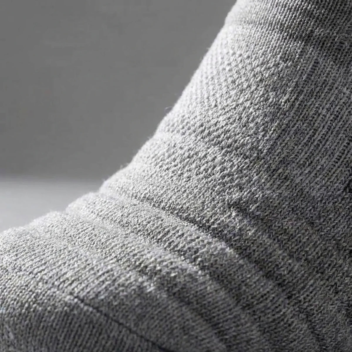High-Elastic Moisture-Wicking Breathable High-Tube Compression Sports Socks