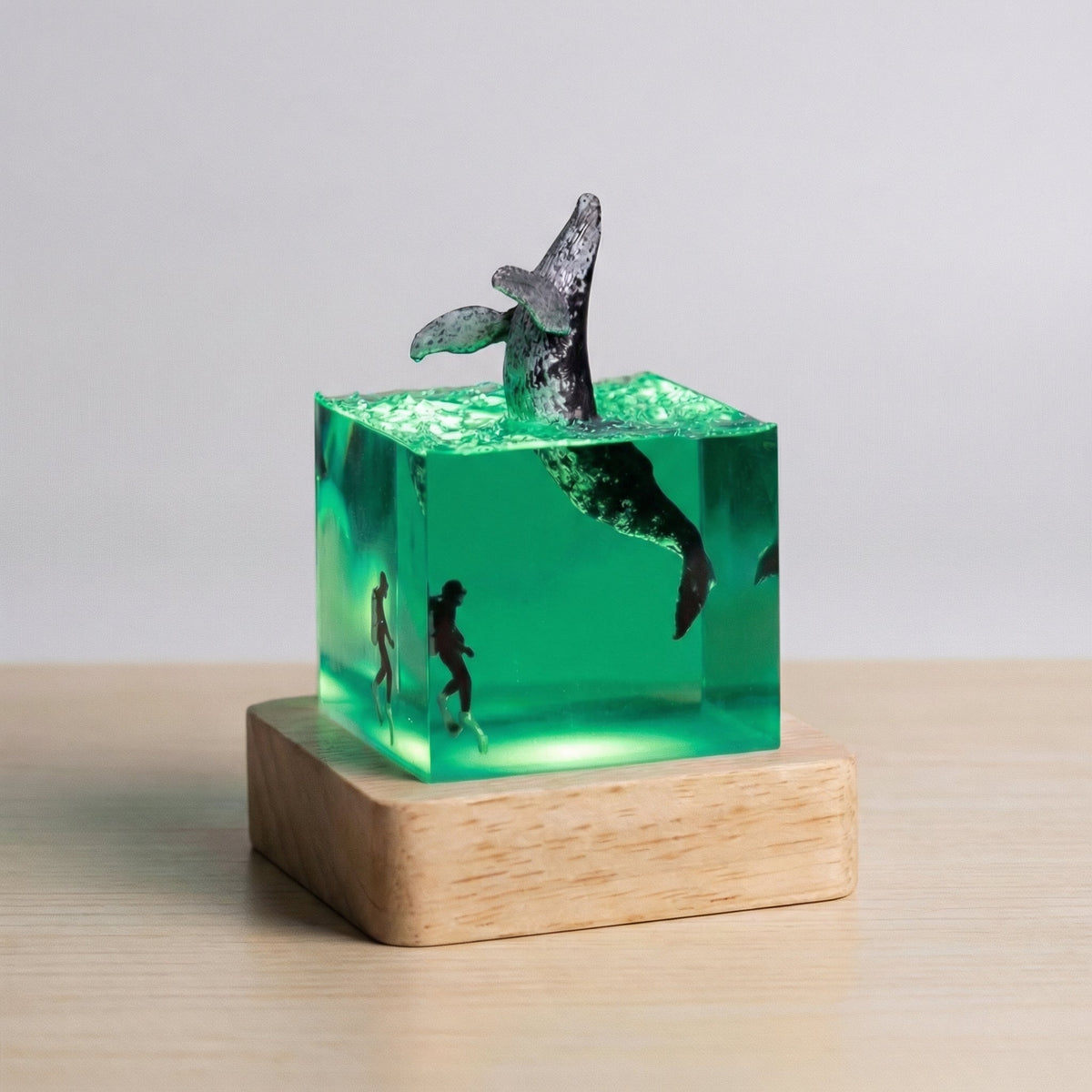 Landscape Resin Art Cube Wooden Base Table Lamp