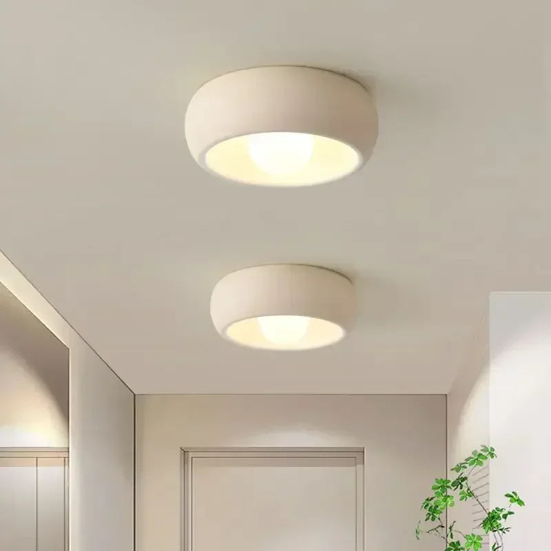 Minimalist Circular Flush-Mount Ceiling Light For Modern Homes