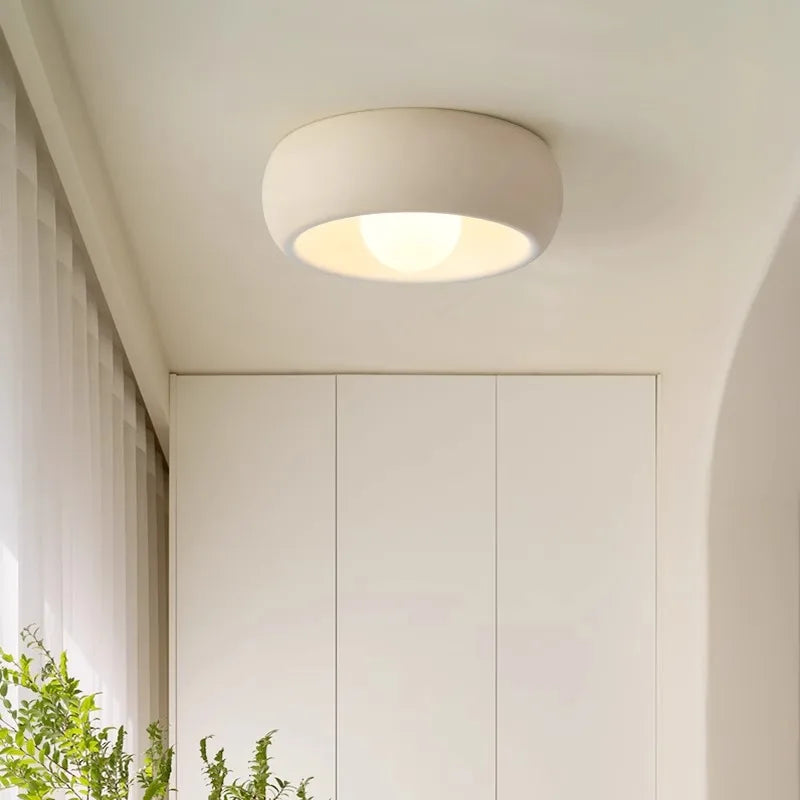 Minimalist Circular Flush-Mount Ceiling Light For Modern Homes