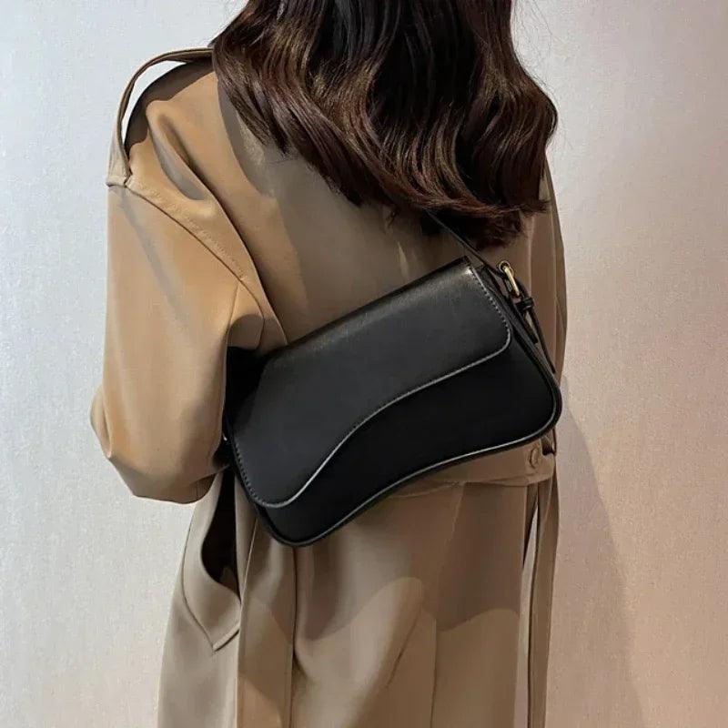 Sleek Compact Durable Magnetic Closure Ladies Shoulder Bag