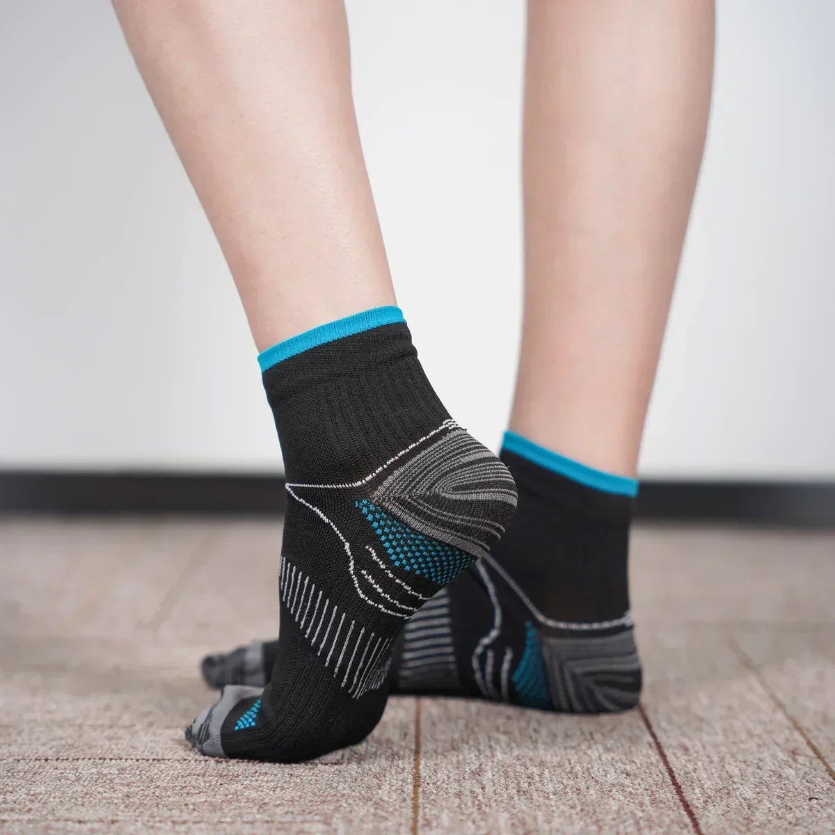 Seamless Orthopaedic Arch Support Compression Socks With Left Right Fit