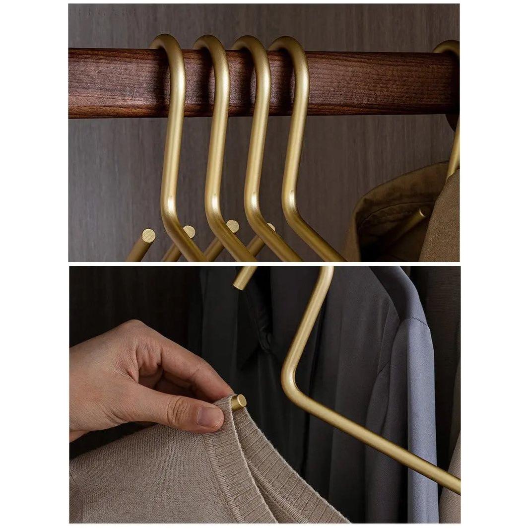 Solid Metal Matte Finish Anti-Slip Clothes Hangers Set