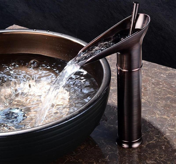Vintage Waterfall Spout Single Hole Bathroom Faucet