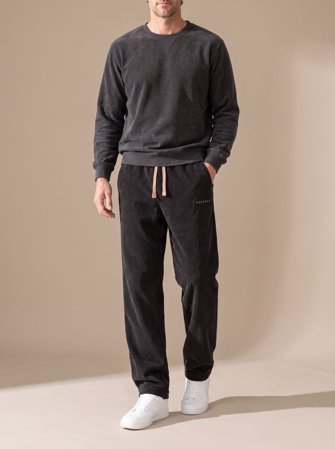 Men's Relaxed Straight-Leg Corduroy Drawstring Trousers