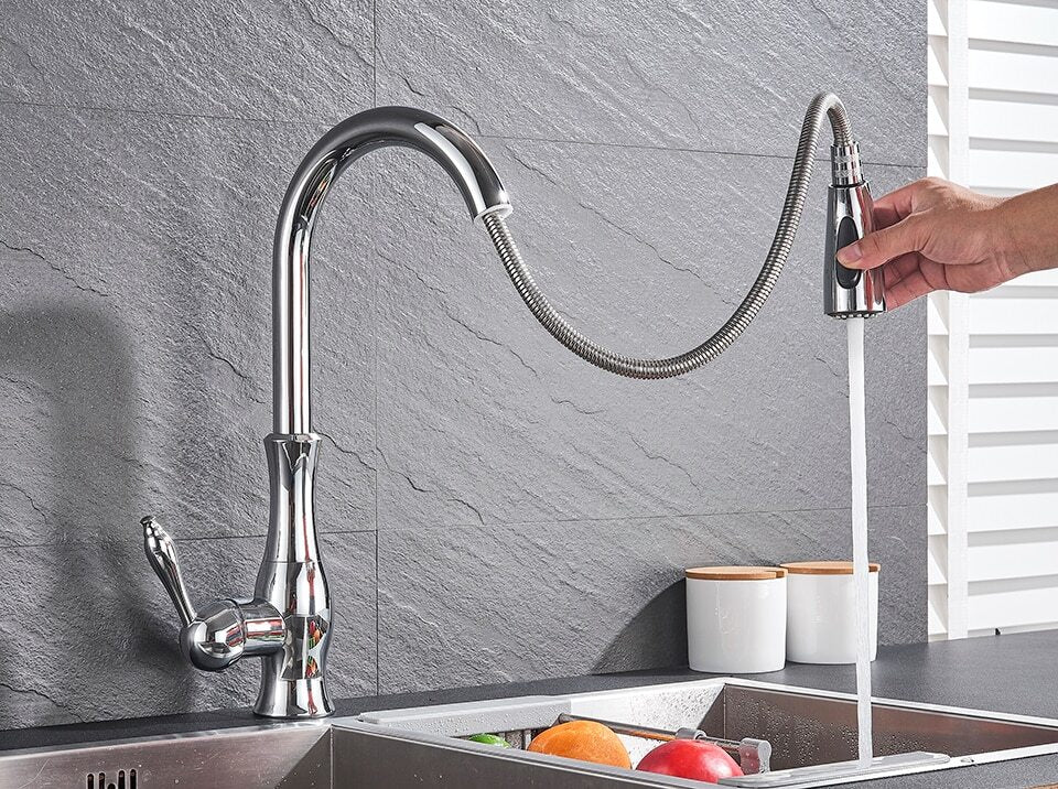 Sleek Stainless Steel Retractable Spray Head Pull-Out Kitchen Faucet