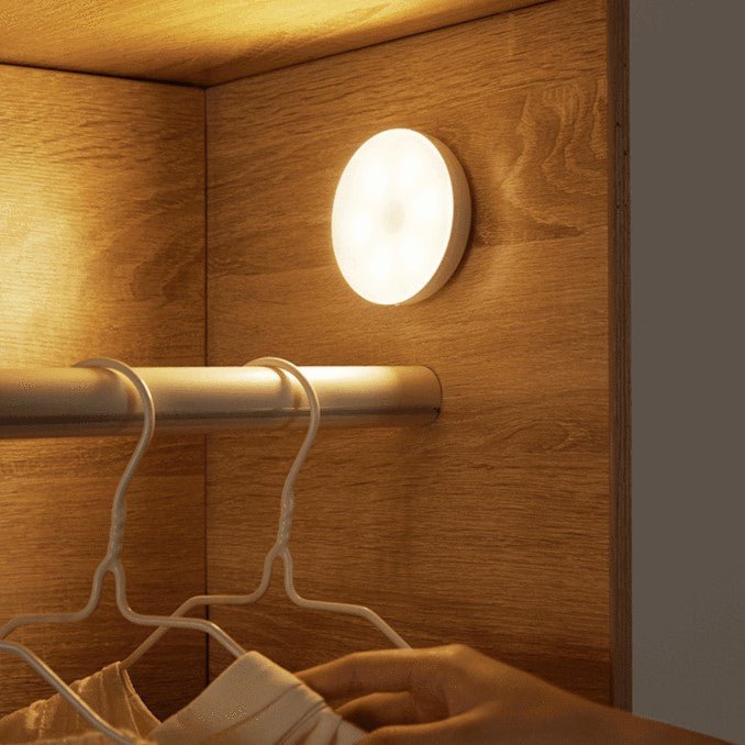 Rechargeable Adhesive Mount Round Smart Motion Sensor Wall Light