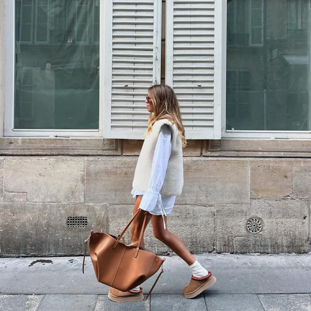 Classic Spacious Everyday Sleek Handbag For Women