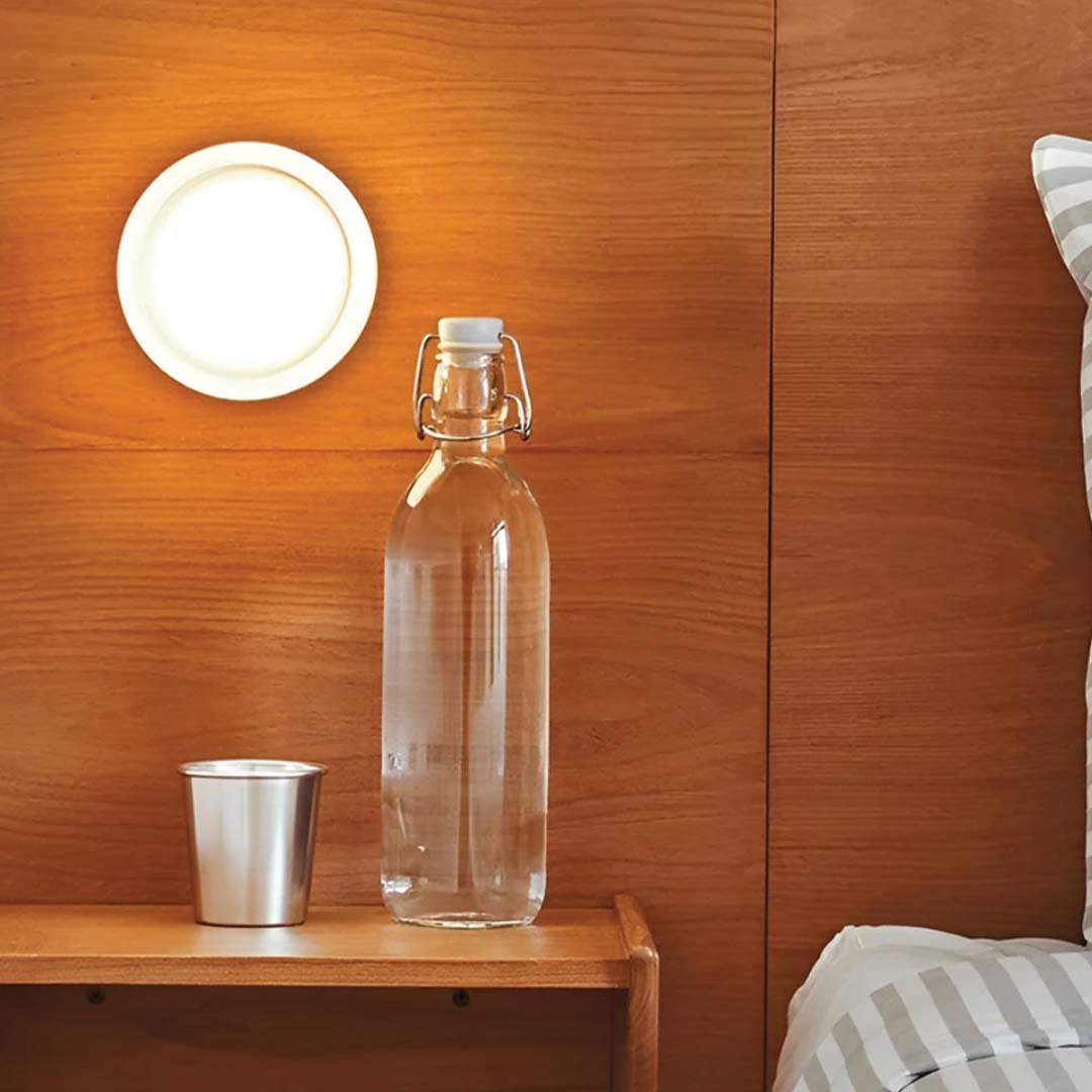 Compact Acrylic Aluminum Button Switch Wall Light