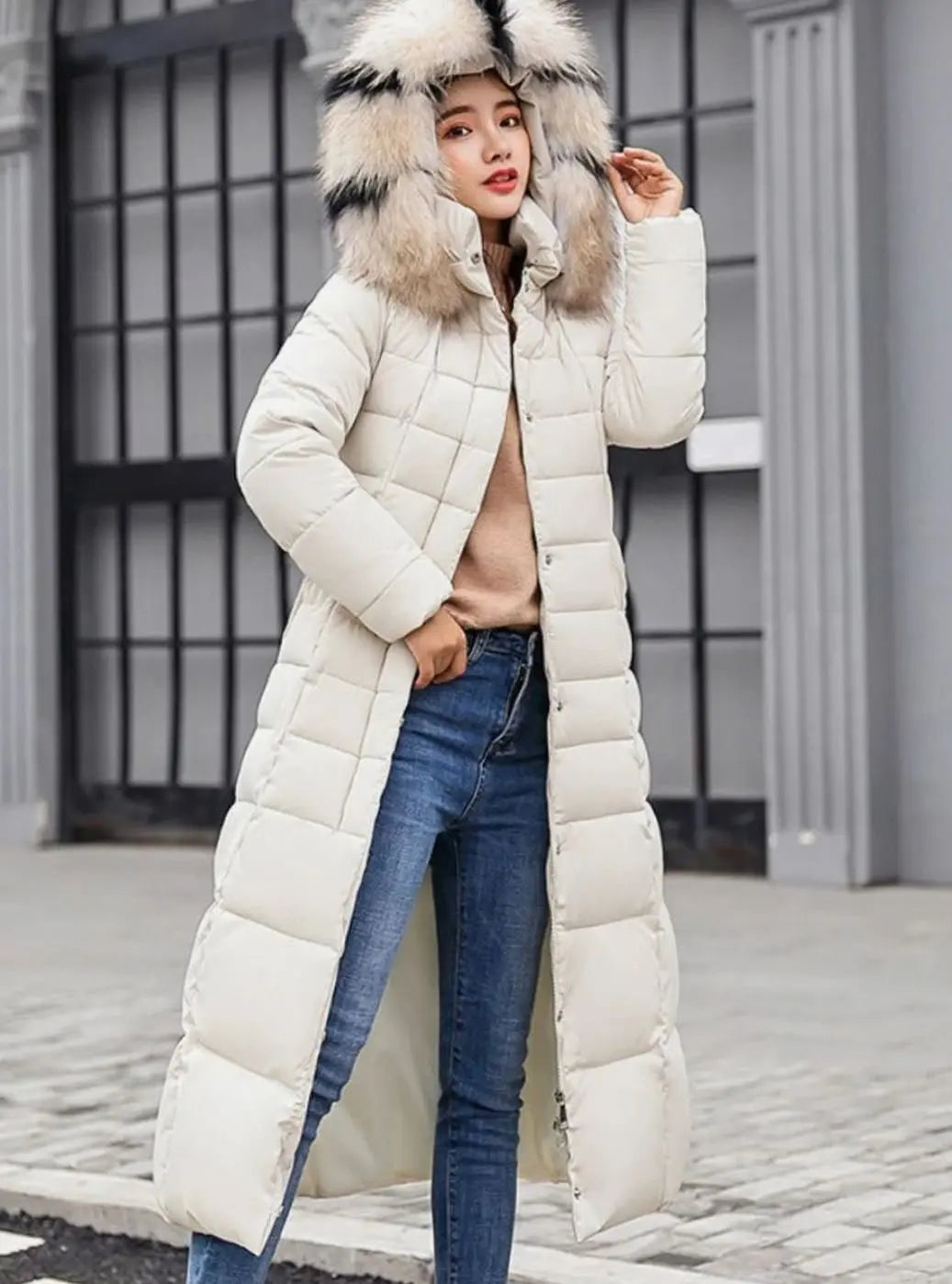 Women's Belted Long Quilted Hooded Puffer Coat Fur Trim