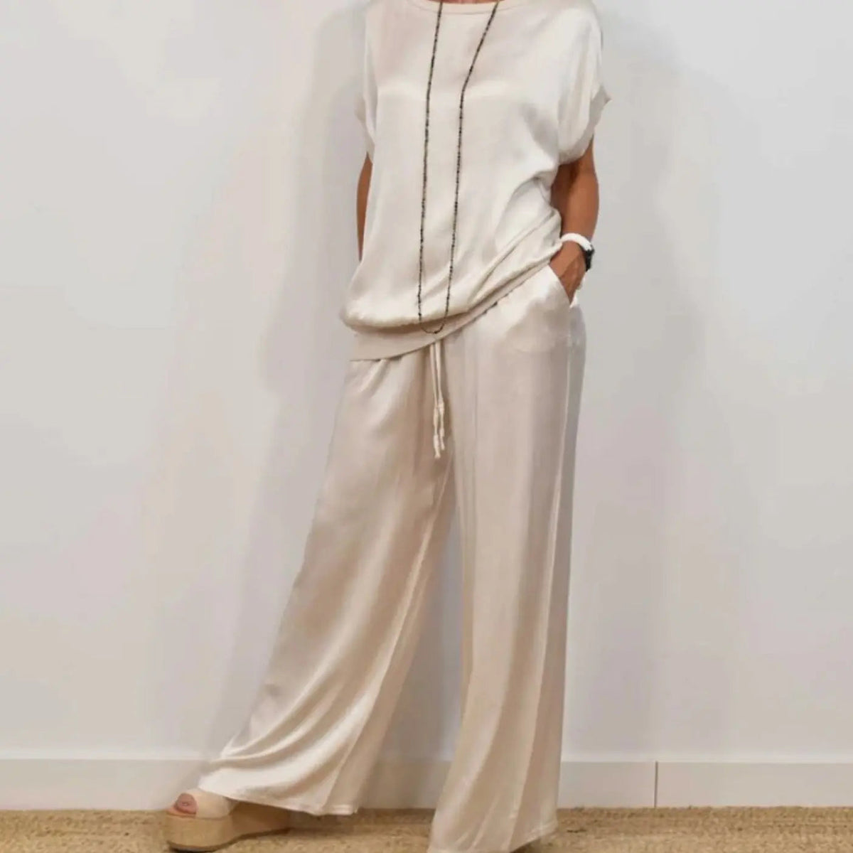 Women's Elegant Two-Piece Set Wide-Leg Trousers Cap-Sleeve Top Co-Ord