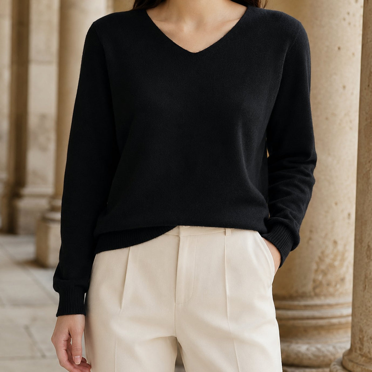 Women's Knitwear Fine Wool V-Neck Relaxed Pullover Jumper