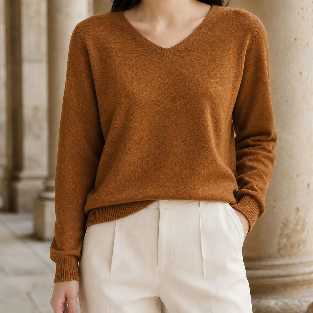 Women's Knitwear Fine Wool V-Neck Relaxed Pullover Jumper