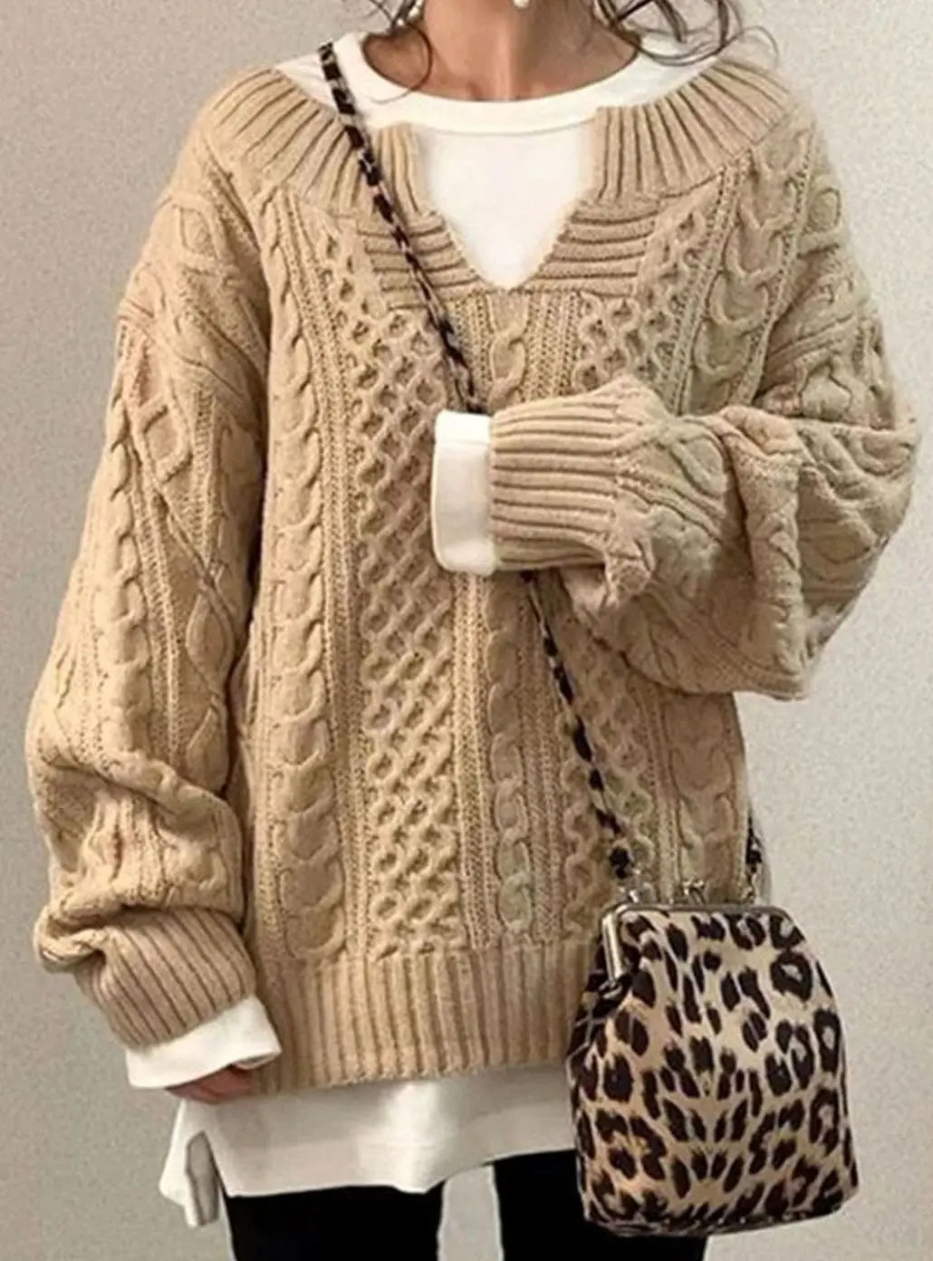 Women's Oversized Cable Knit Sweater V-Neck Layered Jumper