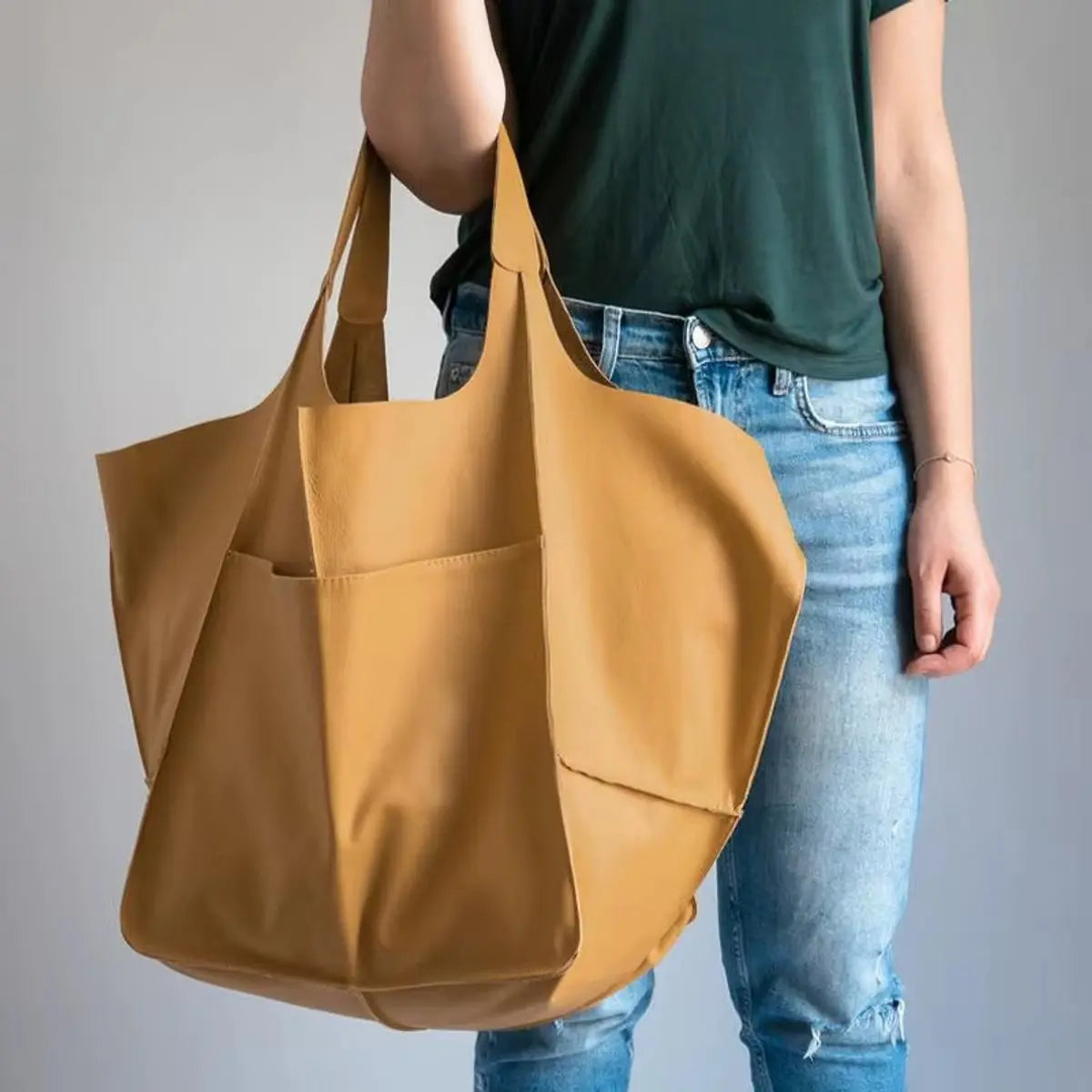 Women's Oversized Vegan Leather Magnetic Closure Tote Bag