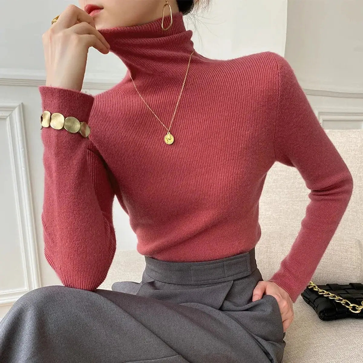 Women's Slim-Fit Cashmere Turtleneck Jumper
