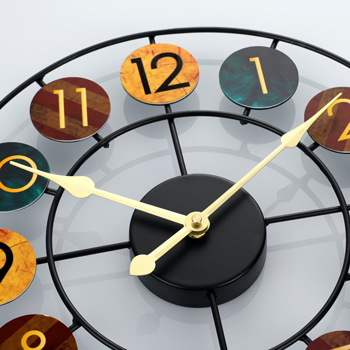 Retro Round Iron Frame Metal Wall Clock