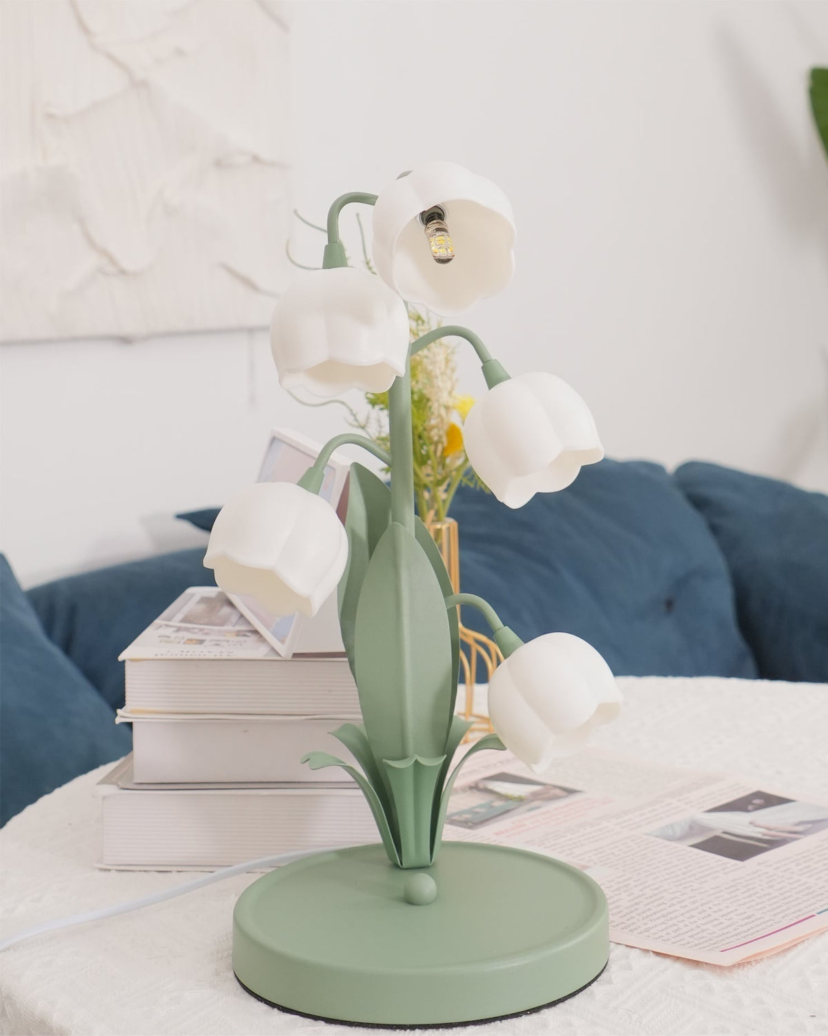 Tulip Shaped Orchid Bloom Floral Table Lamp
