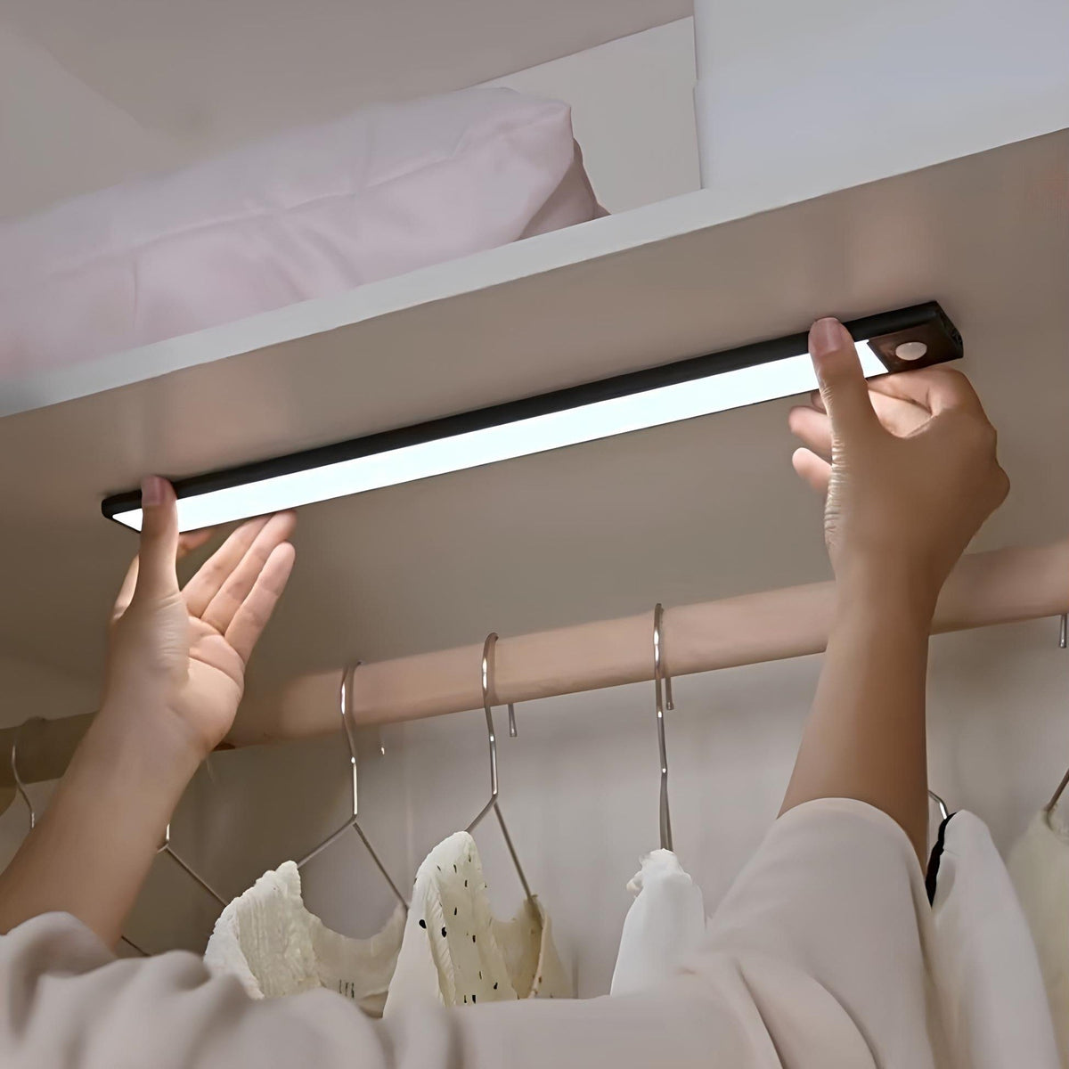 Rechargeable Magnetic Strip Dimmable Motion Sensor Light Bar