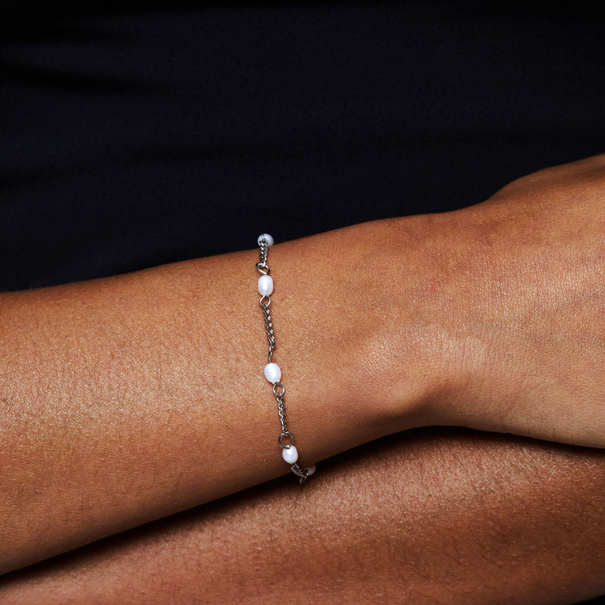 Handcrafted Freshwater Pearl Gold Coated Stainless Steel Bracelet