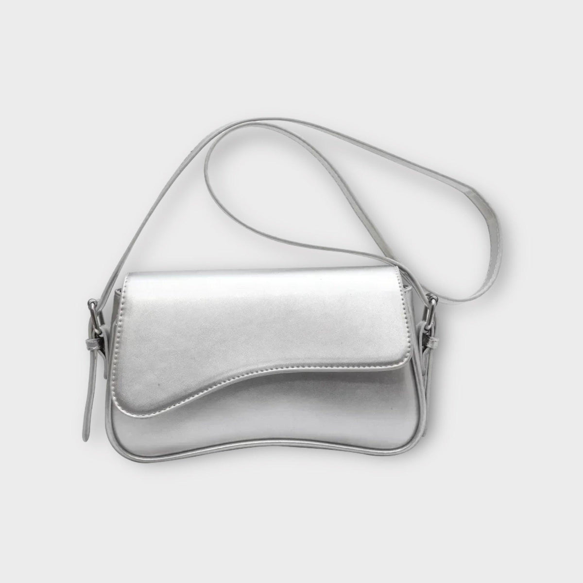 Sleek Compact Durable Magnetic Closure Ladies Shoulder Bag