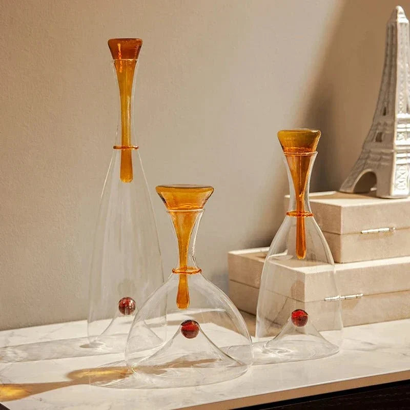 Hand Blown Curved Glass Wine Decanter With Sphere Stopper
