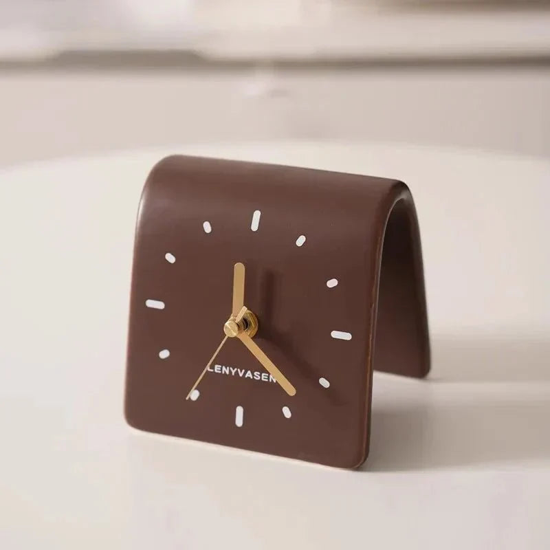 Arched Silhouette Ceramic Silent Quartz Table Clock