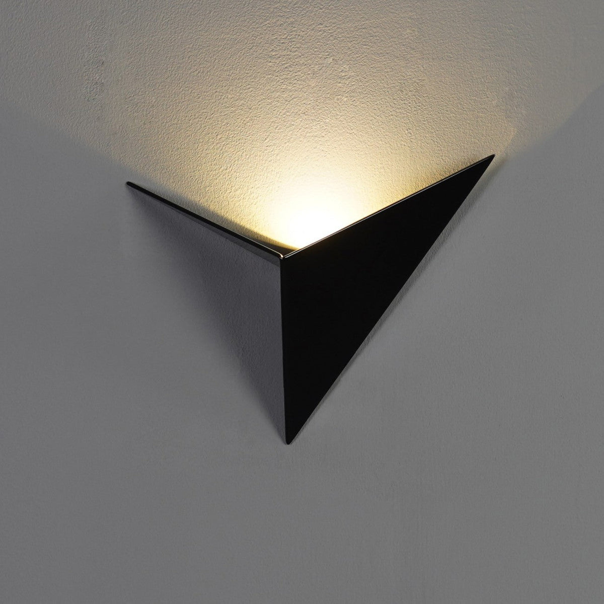 Minimalist Triangular Iron Nordic Indoor Stairs Wall Light