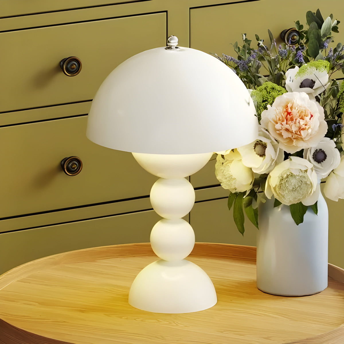 Scandinavian Flower Bud Minimalist Dimmable Bedside Table Lamp