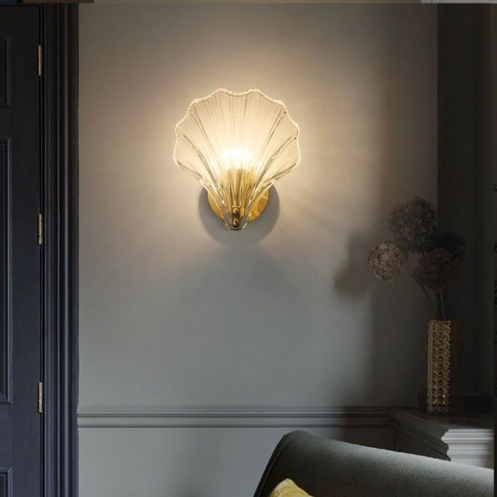 Sculpted Seashell Ribbed Glass Art Deco Wall Light