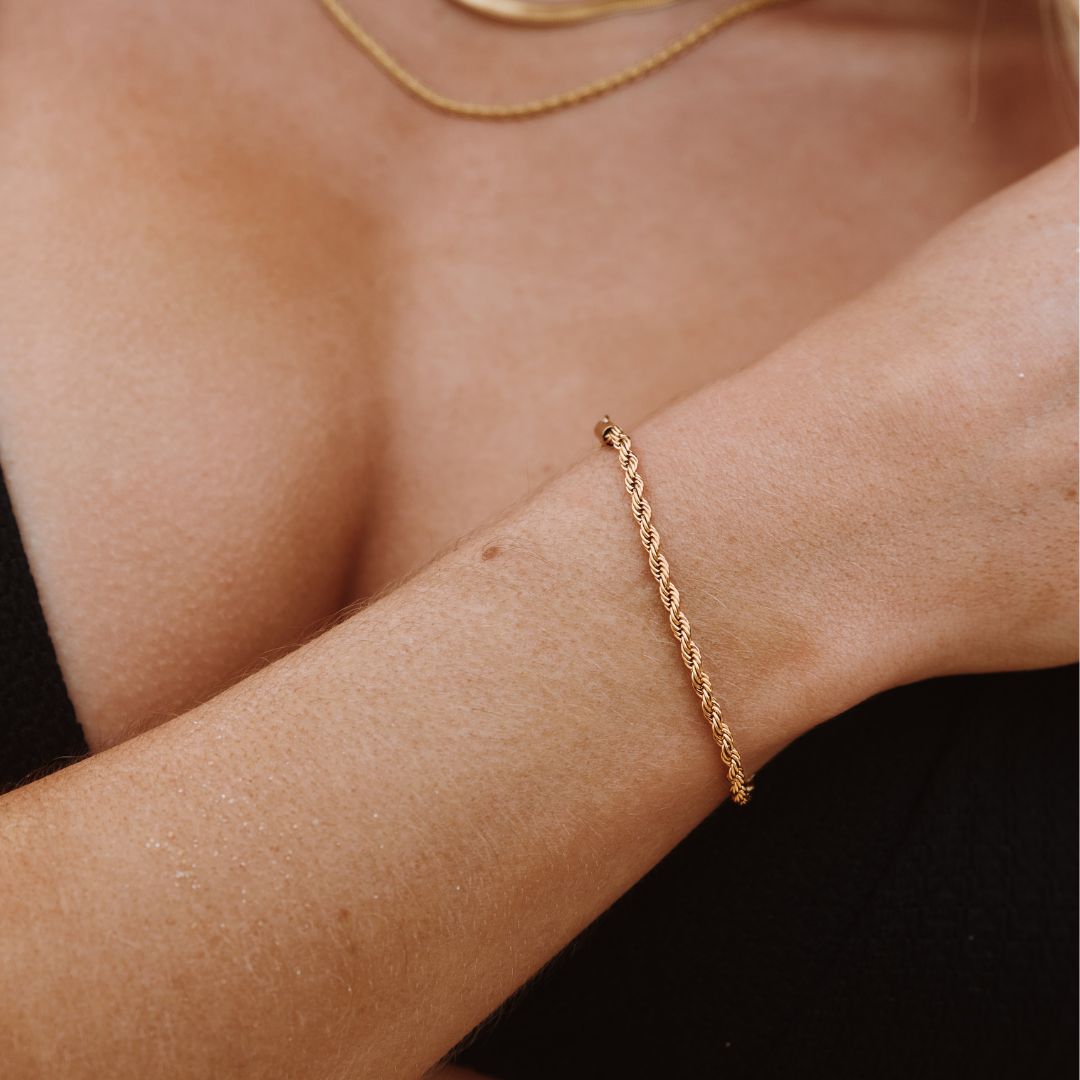 Twisted Link Gold Pvd Coated Silver Chain Bracelet