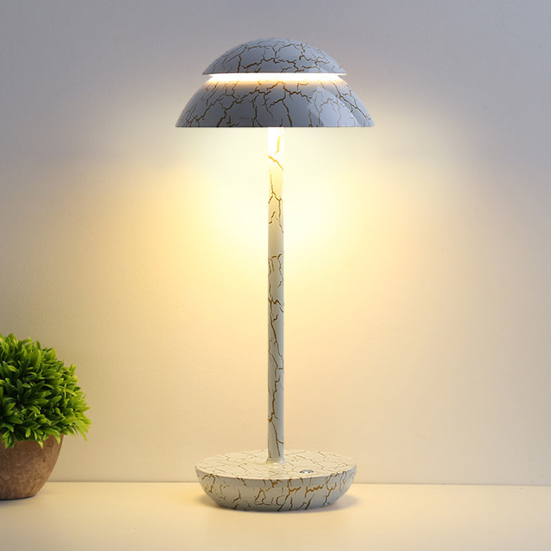 Cordless Portable Plastic Indoor Outdoor Rechargeable Table Lamp