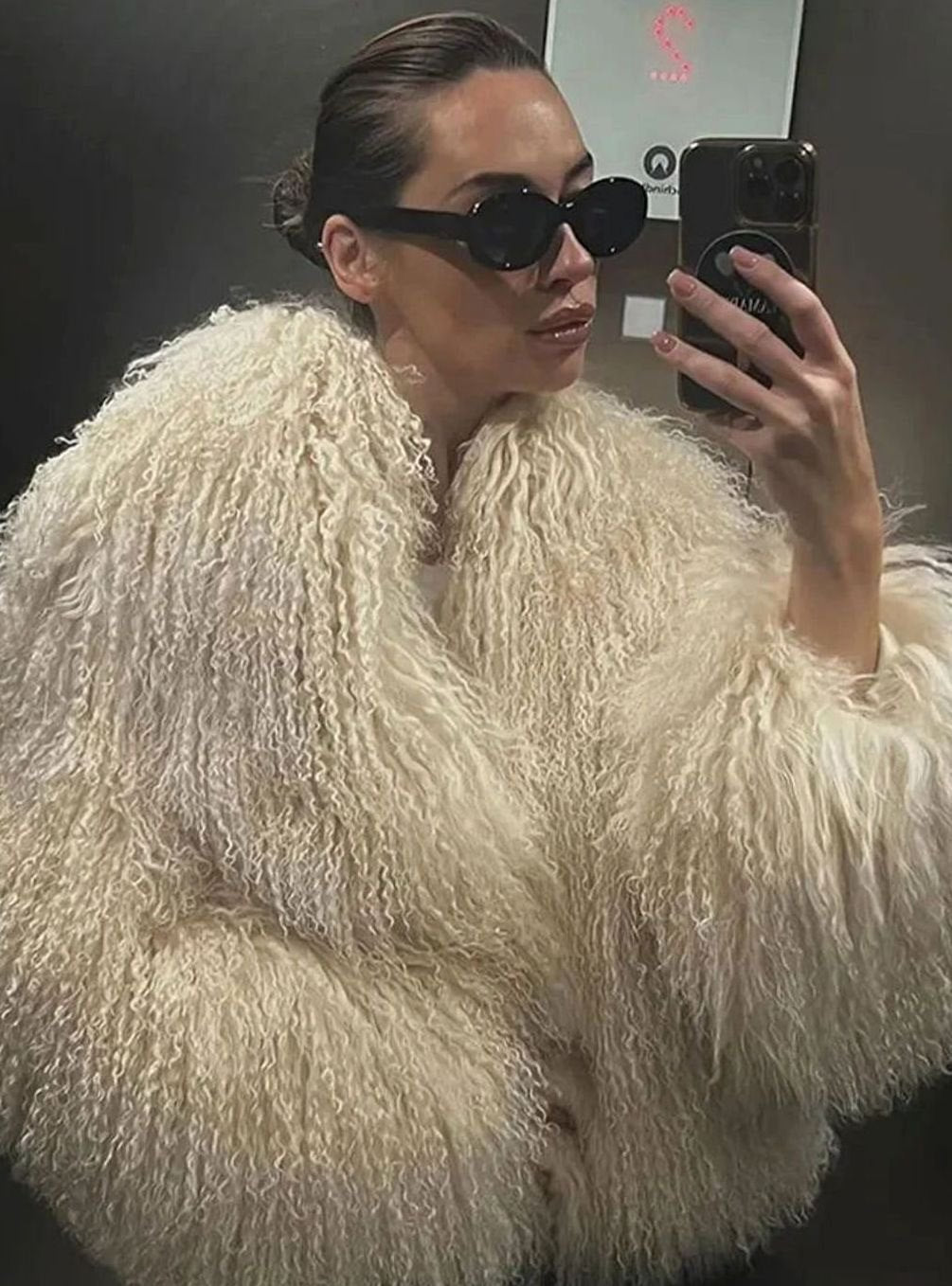 Women's Chic Shaggy Faux Fur Short Jacket