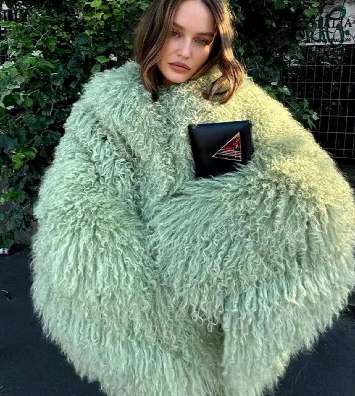 Women's Chic Shaggy Faux Fur Short Jacket