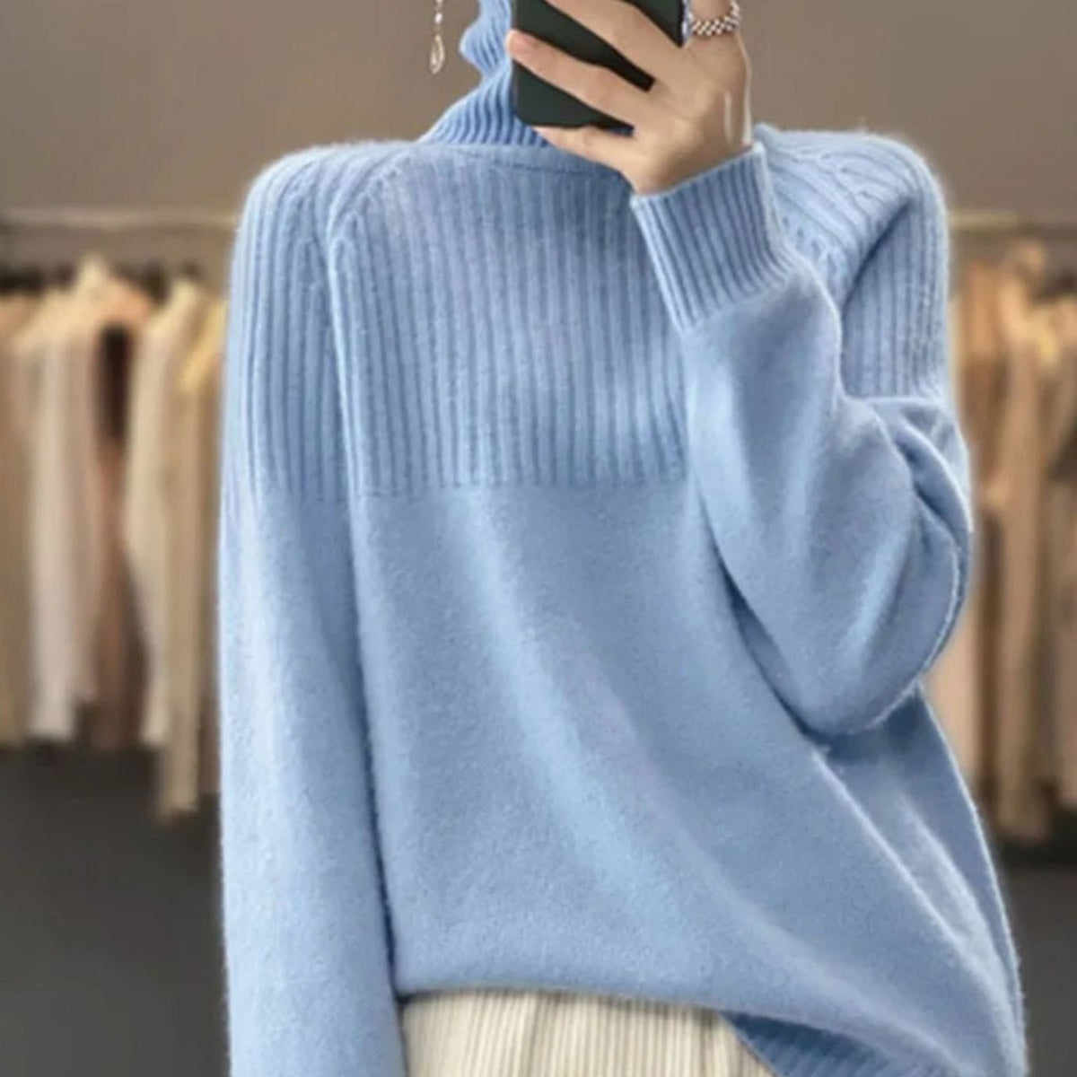 Women's Ribbed Roll Neck Cashmere-Blend Relaxed Jumper