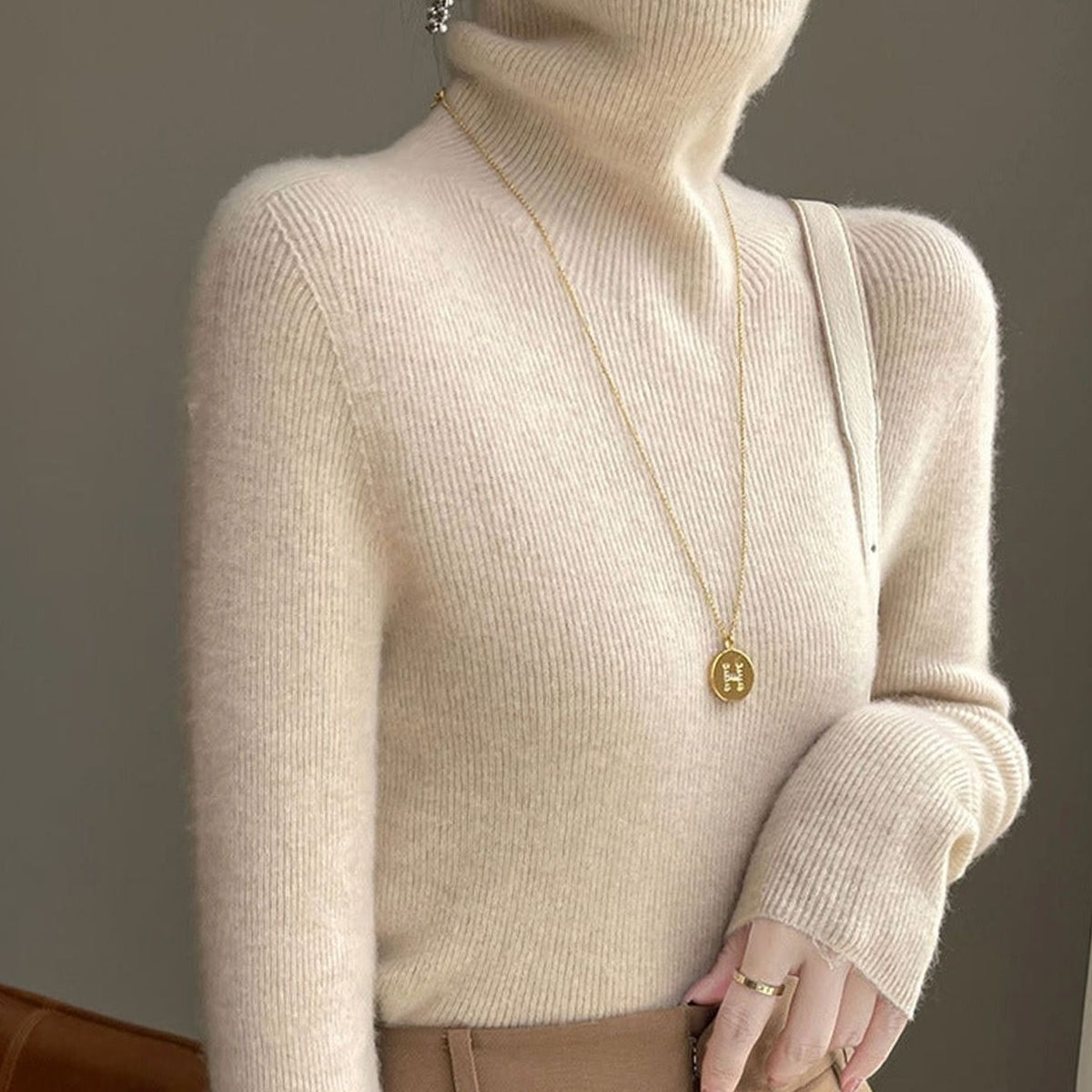 Women's Slim-Fit Ribbed Turtleneck Knit Jumper